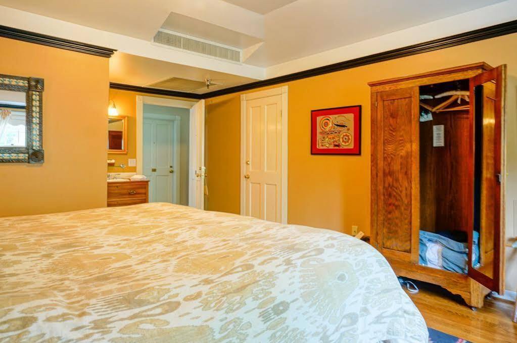The Ballard Inn, A Kirkwood Collection Hotel 외부 사진
